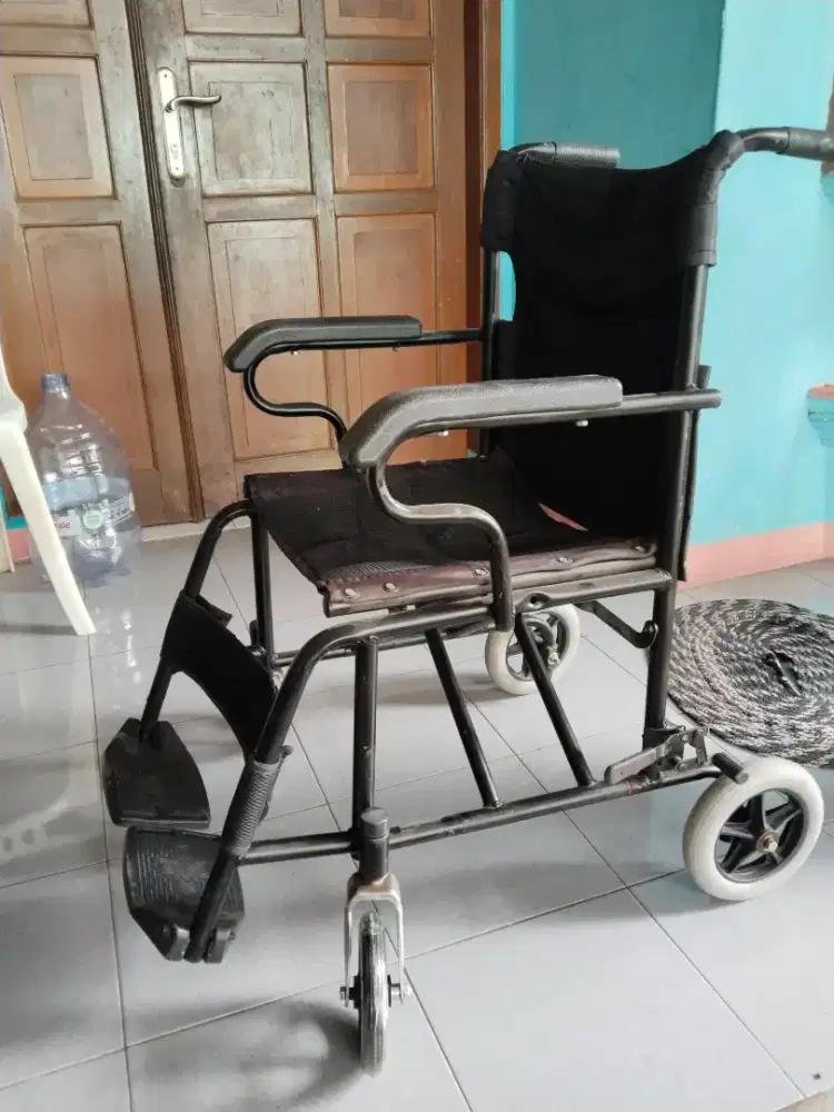 Dijual kursi roda travelling murah