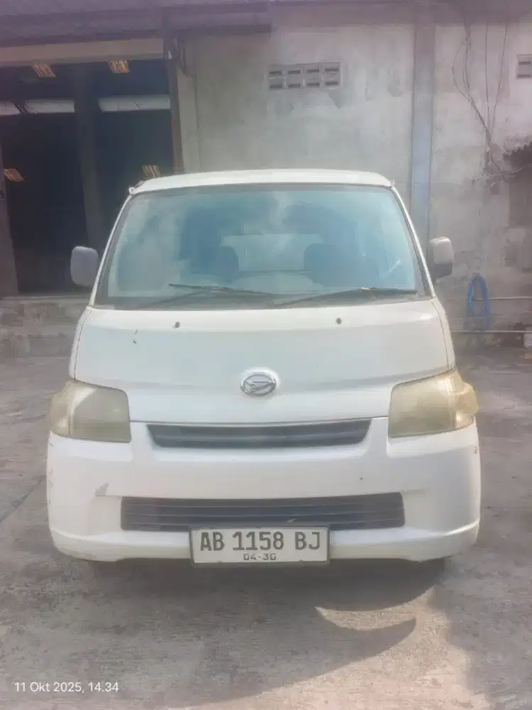 DIJUAL GRANDMAX 2015