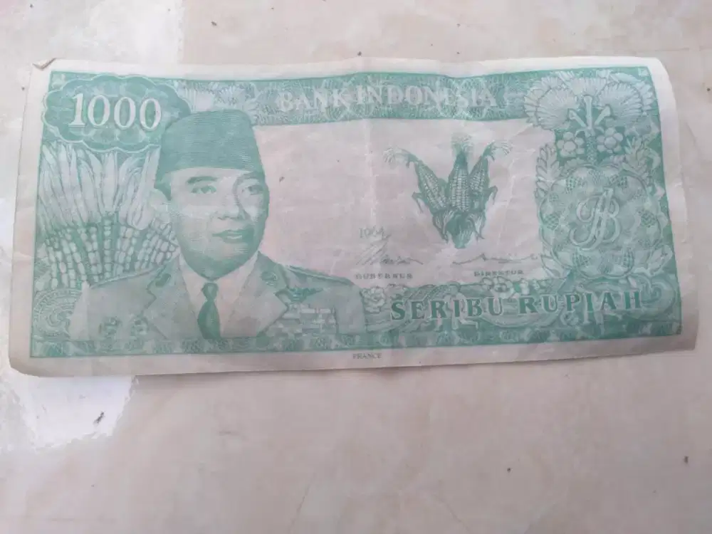 Uang lama di jual