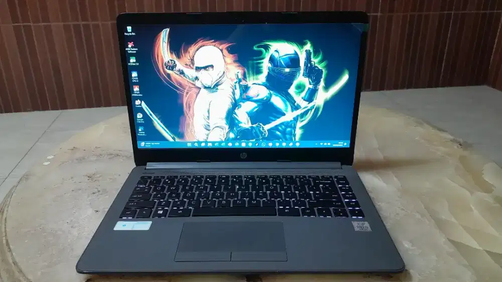 Laptop Hp 240 G8 core i5 Ram 8GBssd 256GB HDD1TB Radeon BacklightGEN10