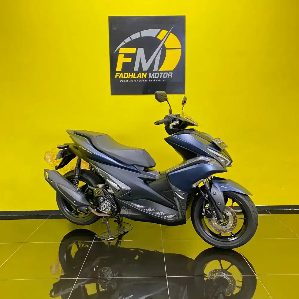 Yamaha Aerox ABS Tahun 2018 biru pajak on cash kredit DP 500 keyless