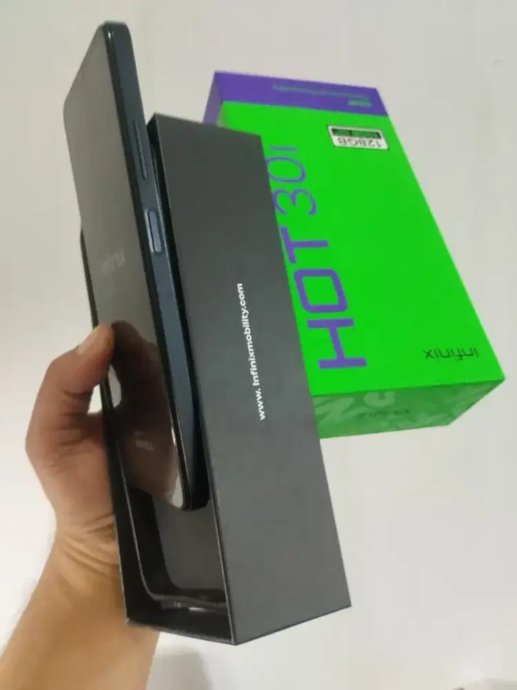Infinix hot 30i 8/128 lengkap