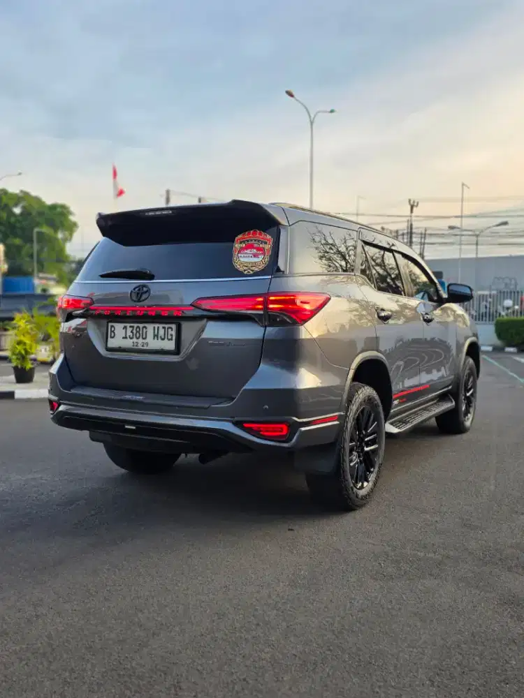 CASH Fortuner 2019 VRZ TRD Diesel Istimewa