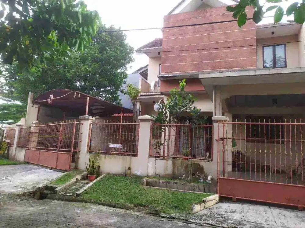 Di Jual Rumah SHM 2 lantai Perumahan Bukit Danau Bogor Raya