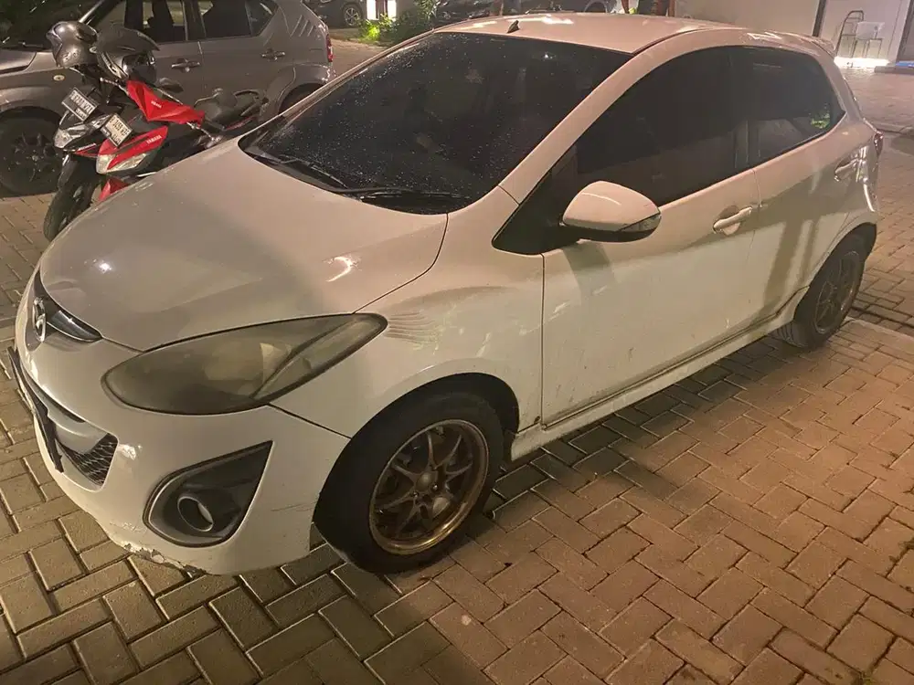Mazda 2 2014 Bensin