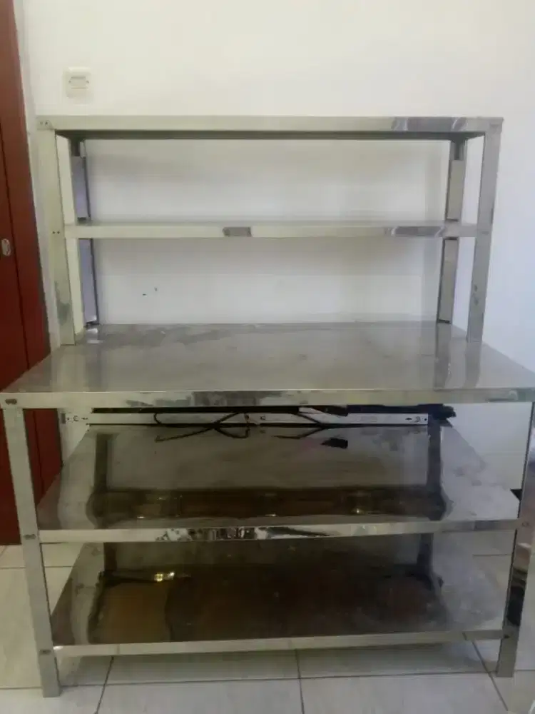 Meja stainless serbaguna
