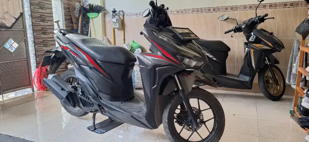 Honda Vario 125 2018 Hitam – Km 51rb, Terawat, Service Record