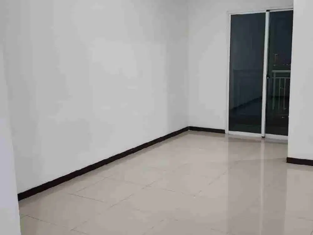 Jual cepat condominium greenbay pluit 2br kosongan 74m