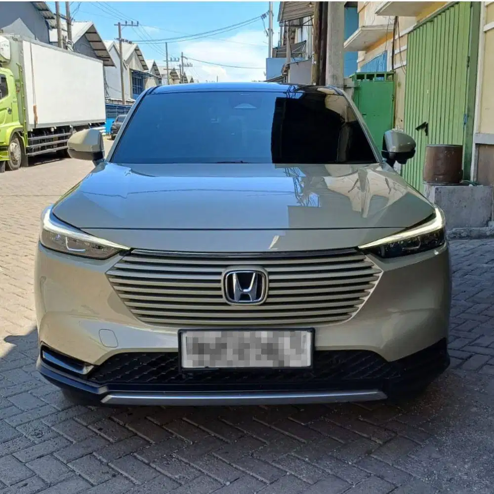 HONDA HR-V 2023 SE MATIC WARNA SAND KHAKI PEARL (FAVORIT)