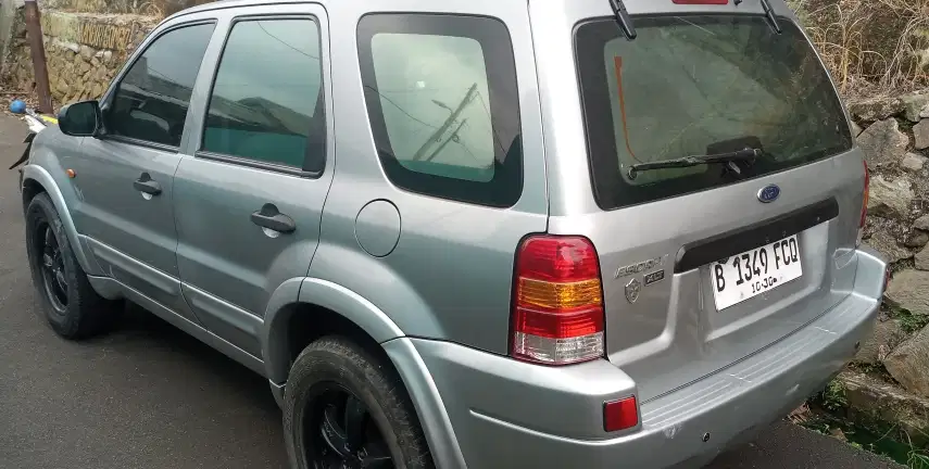Ford Escape 2005 Pajak ON Terawat