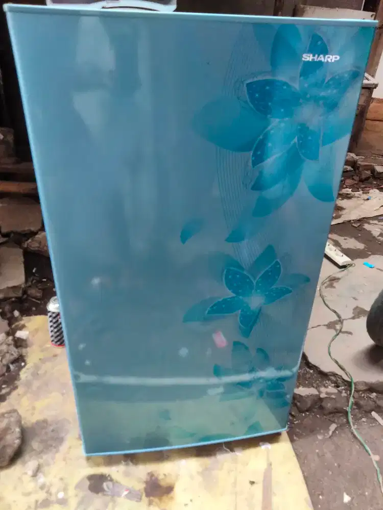 Kulkas 1 pintu merk SHARP