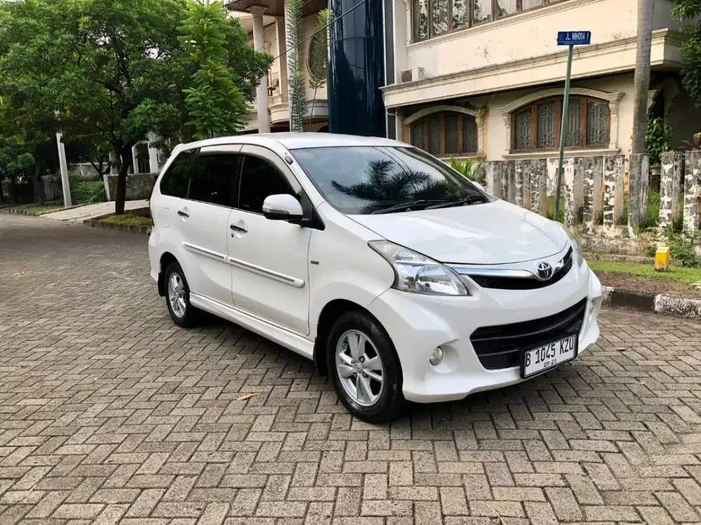 TOYOTA AVANZA VELOZ 1.5 MT 2014