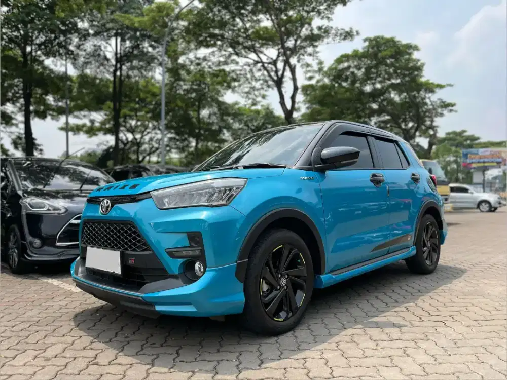 TOYOTA RAIZE GR 1.0 TURBO NON TSS AT MATIC 2023 BIRU TWO TONE