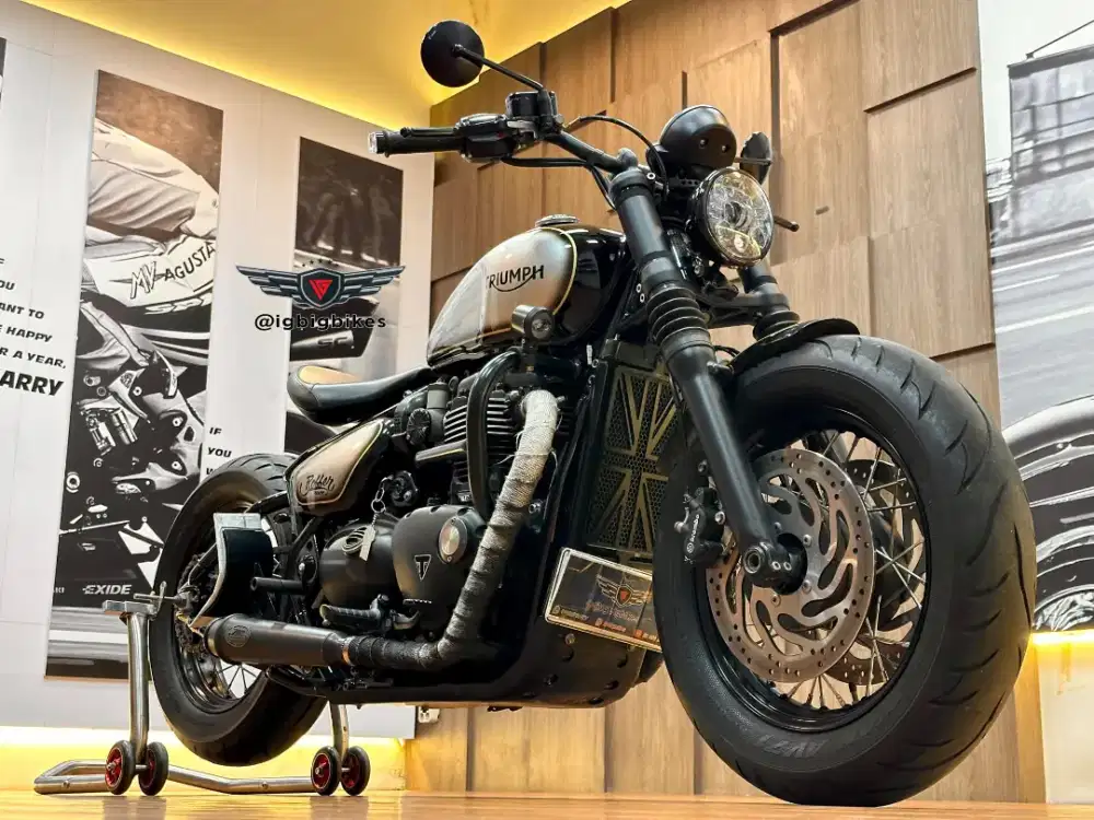 Triumph Bobber Black duo tone 2018
