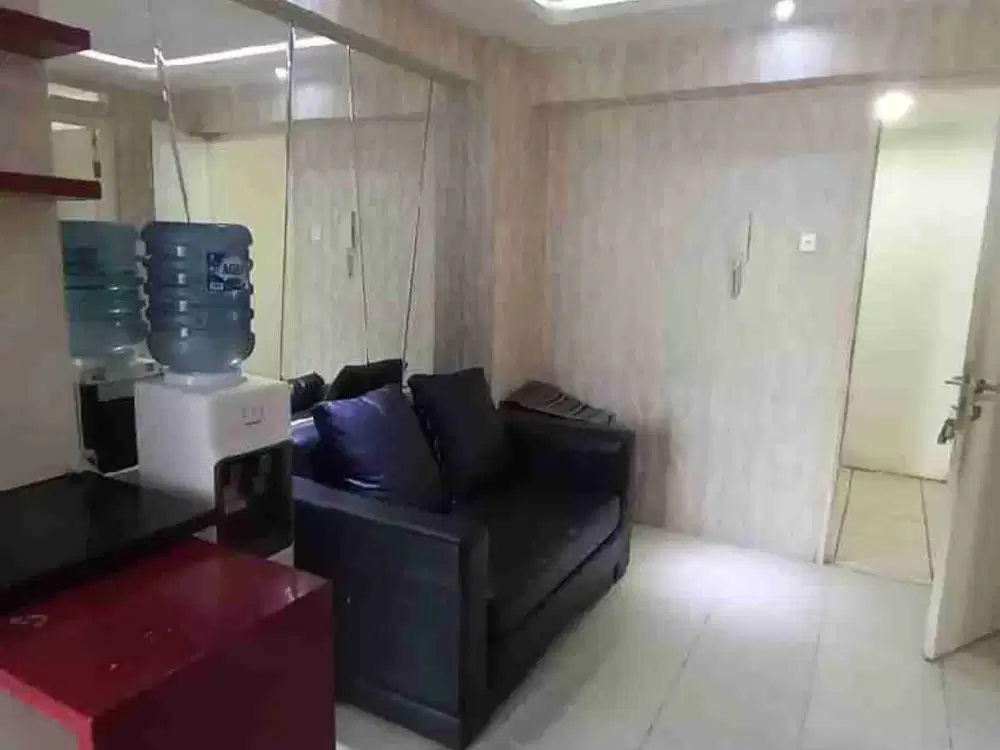 DISEWAKAN CEPAT DAN MURAH 2 KAMAR FURNIS DEKAT MALL APARTEMEN BASSURA