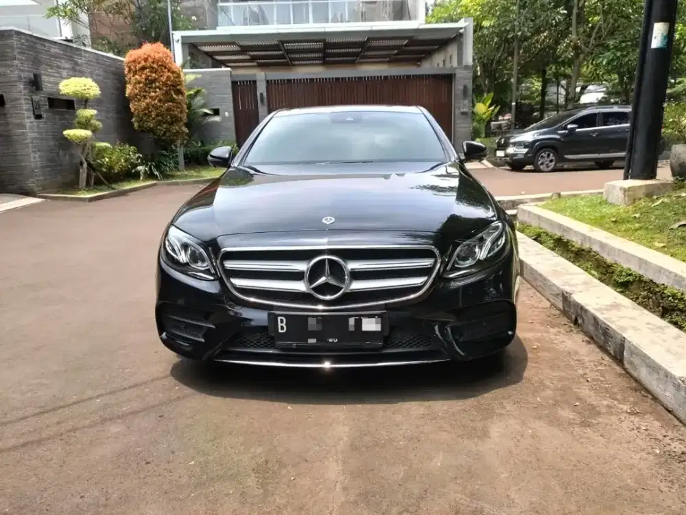 Mercedes Benz E350 2019 Like New Km 4 rb