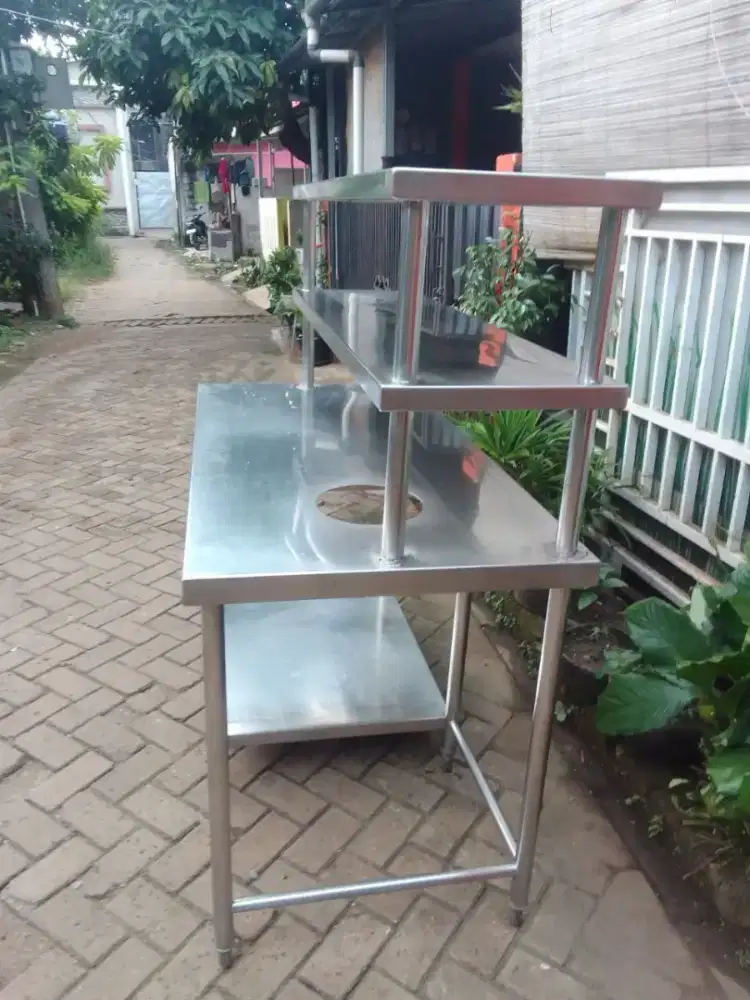 Meja 2susun  ukuran 140x70x85 ukuran upershlef 140x40x60 harga 3,6jta