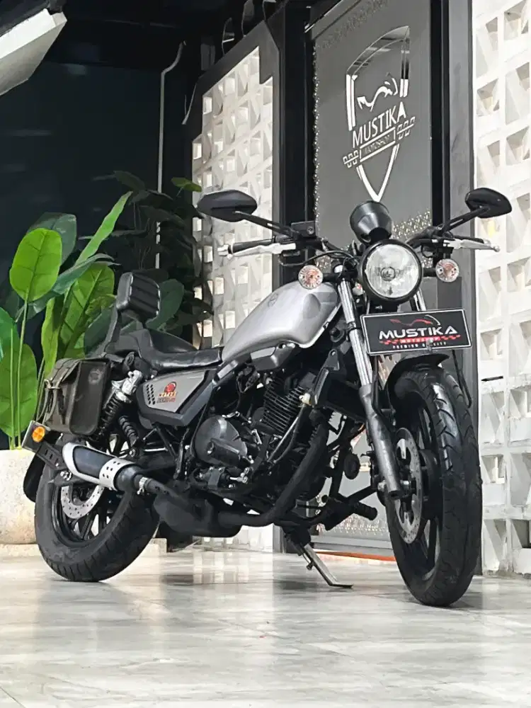 BENELLI MOTOBI EVO 200 2019 - Chintia Mustika