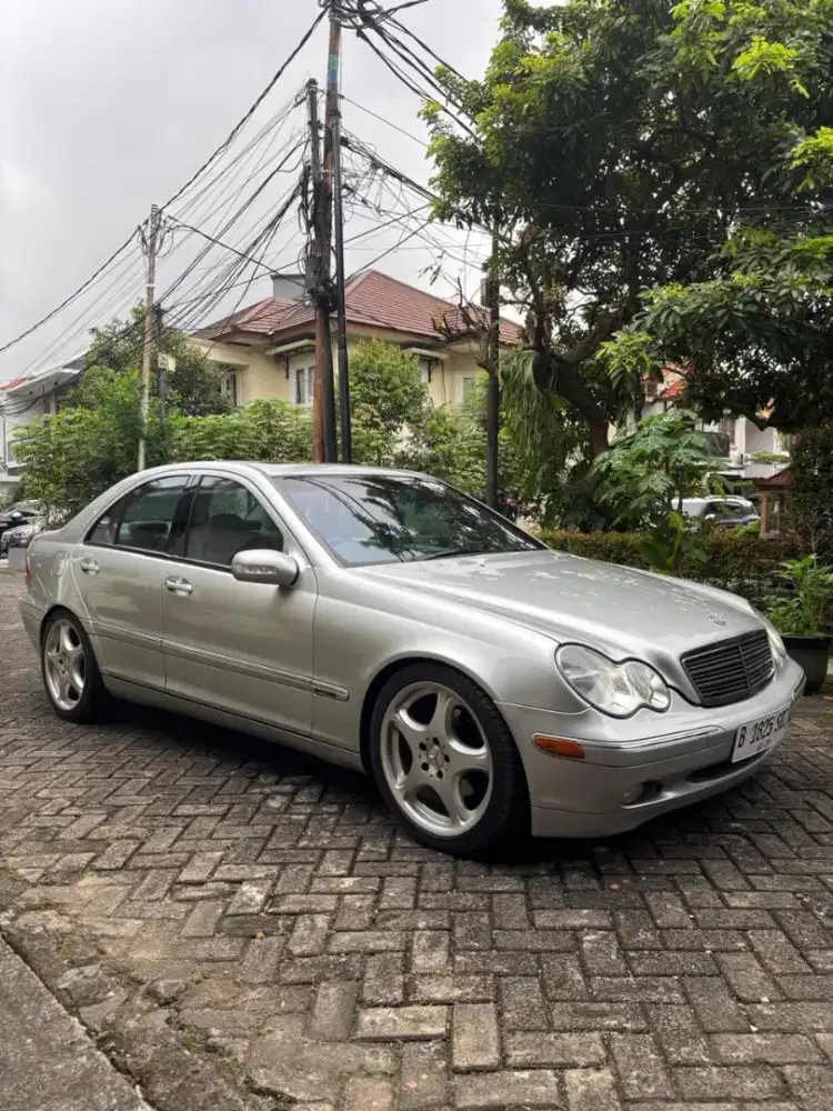 MERCY C240 W203 2002 SUNROOF ELEGANCE ISTIMEWA