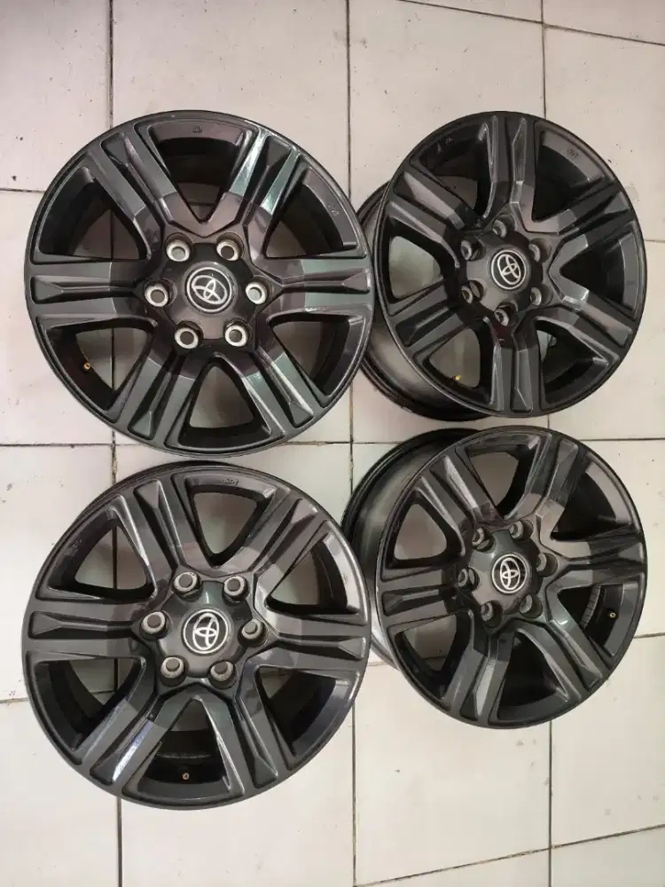 Velg original copotan Hilux Revo 17 pcd 6x139,7 Pajero Fortuner dll