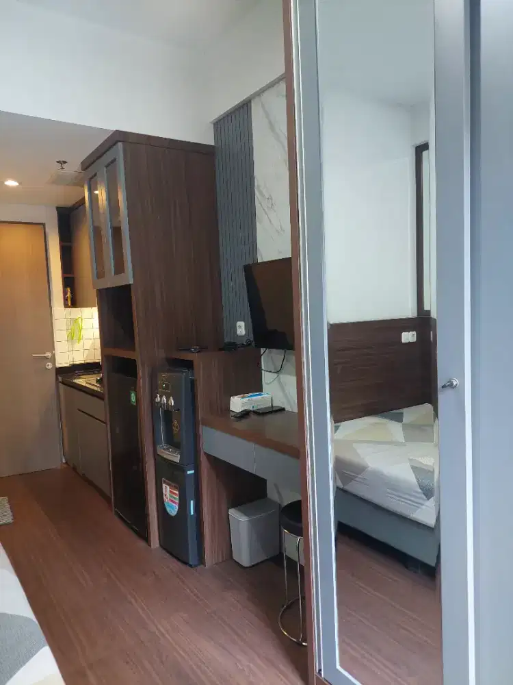 Dijual 1 unit apartemen Emerald Bintaro, studio full furnished