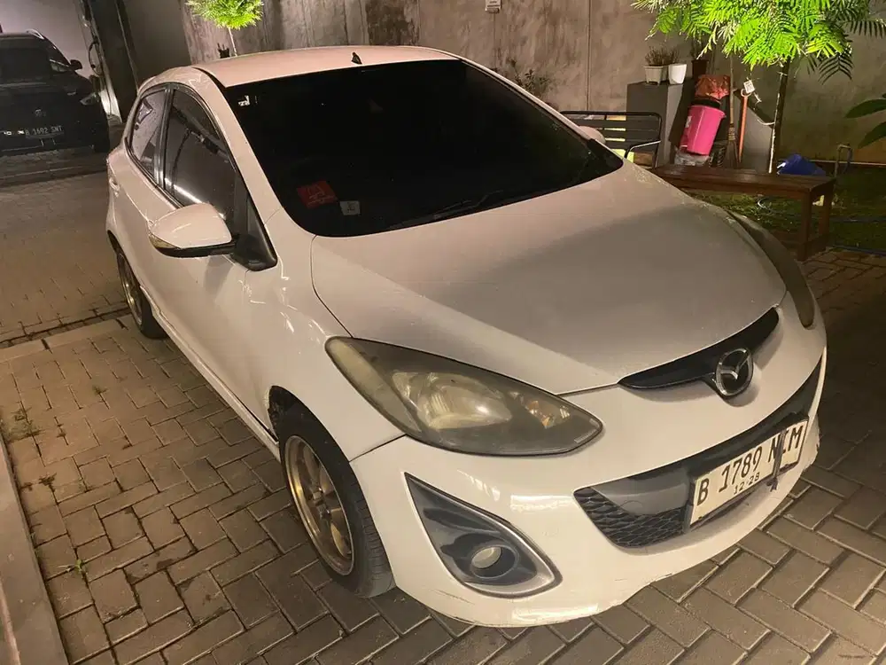 Mazda 2 2014 Bensin