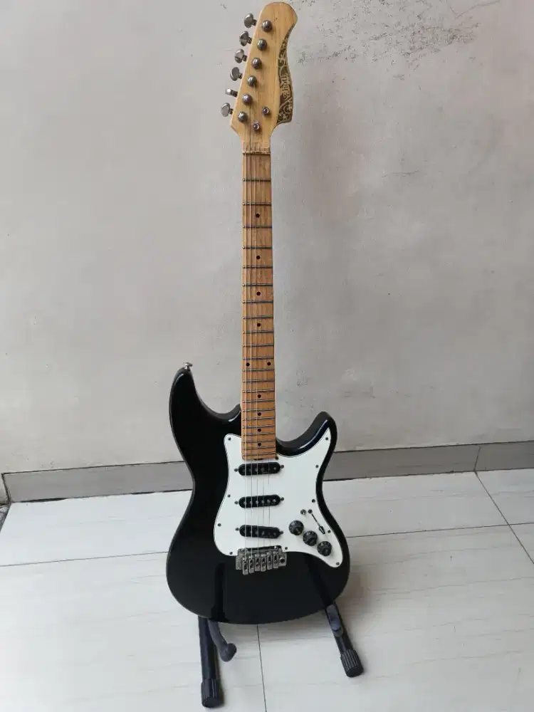Gitar original elioth stratocaster gitar original harga aman