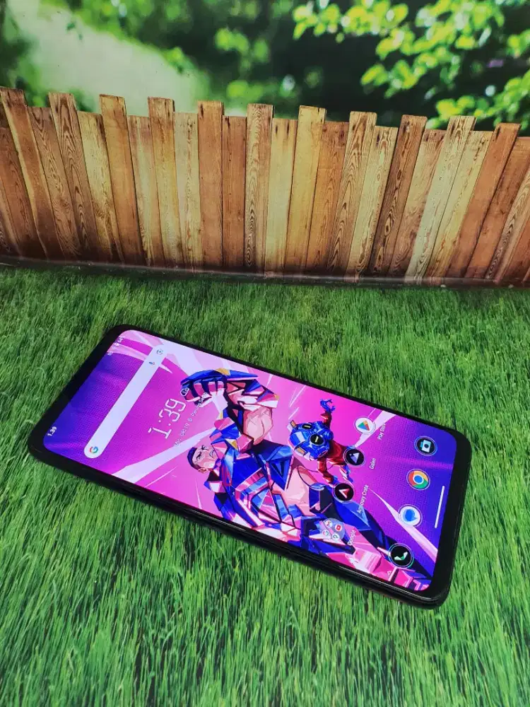 Asus rog phone 7 series 8gb/256gb hp dan charger