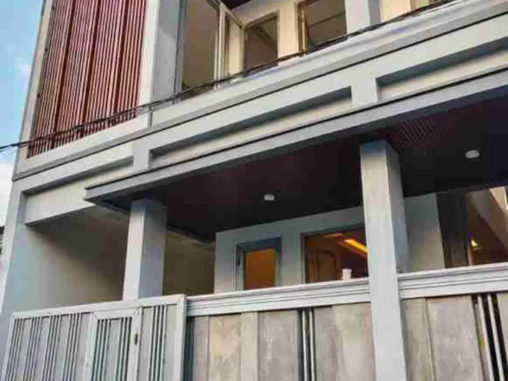 Dijual Rumah Mewah Baru Siap Huni di Manukan Indah Surabaya Barat dekat jalan Raya