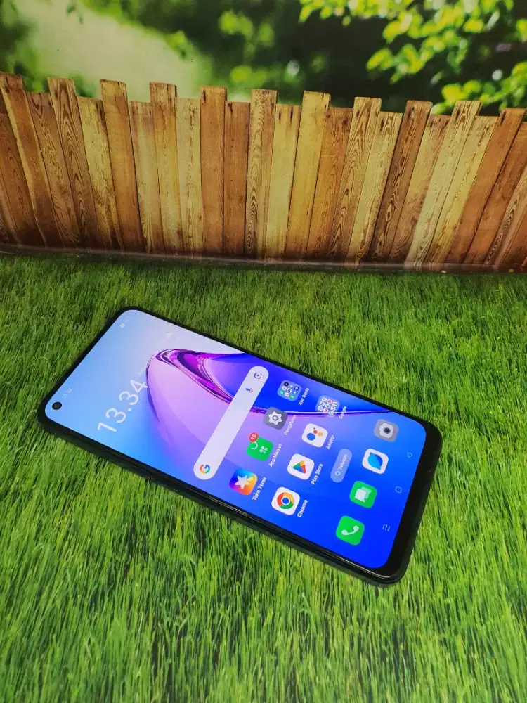 Oppo reno 8 5g 8gb/256gb hp dan charger