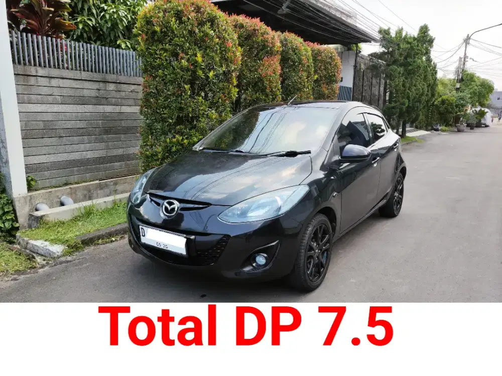 DP Rendah angsuran ringan, Mazda2 tipe V Matic 2012
