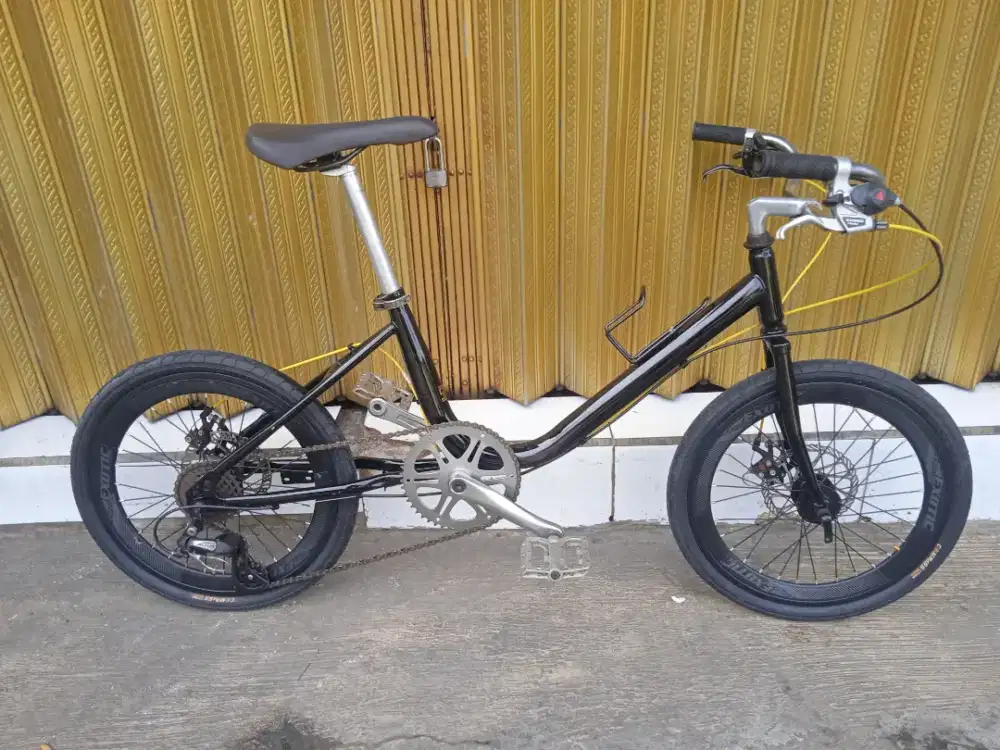 Sepeda mini track 20