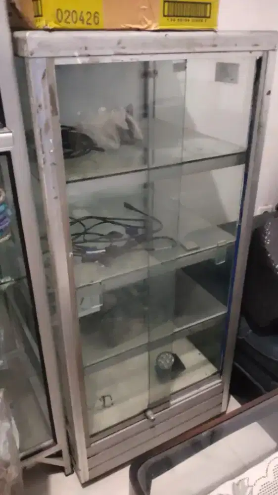 Etalase Aluminium Tebal