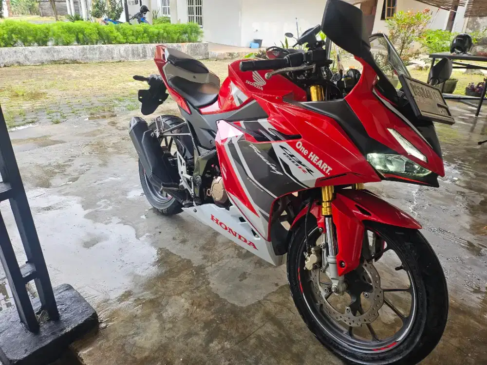 Honda CBR 150 R New