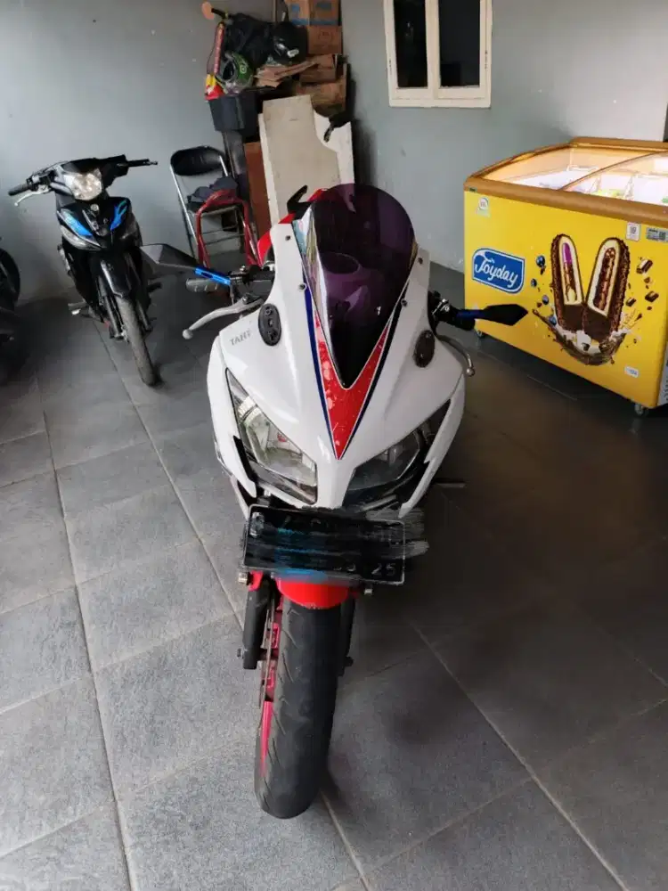 Cbr 150 r k45 2014 orisinil