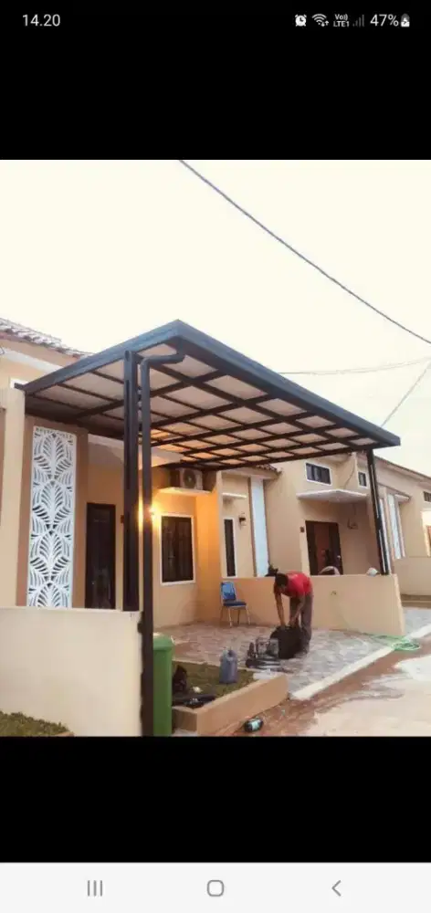 Kanopi baja ringan