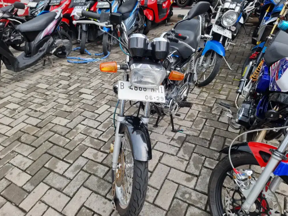 Yamaha RX King Hitam 2003