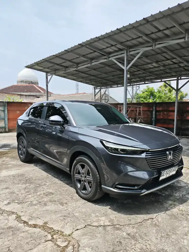 HRV E-CVT TAHUN 2022 METIK