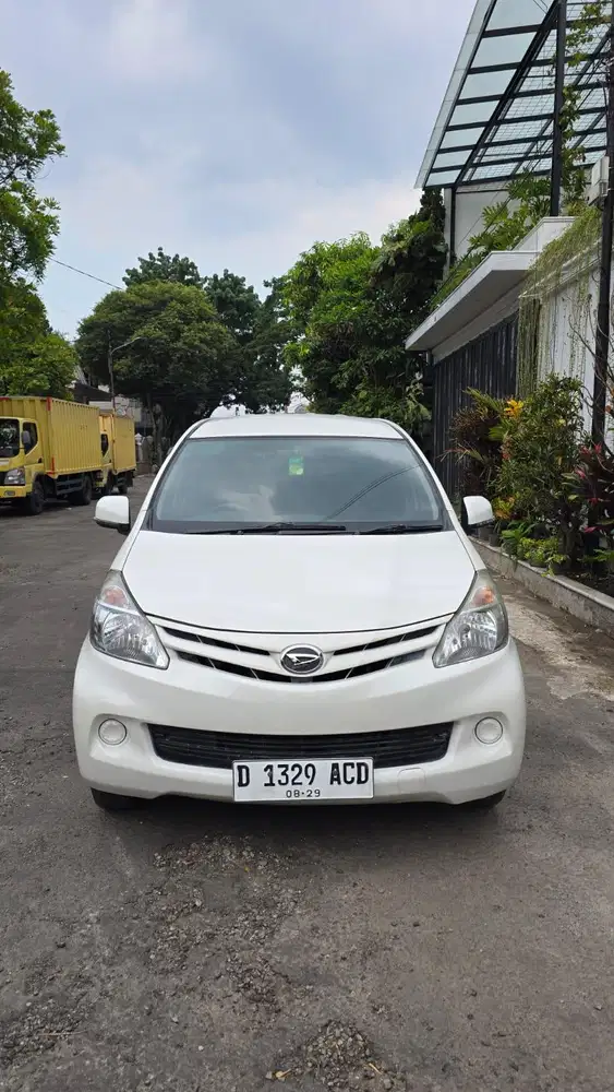 Daihatsu Xenia M mt 2014 Dp 15jt