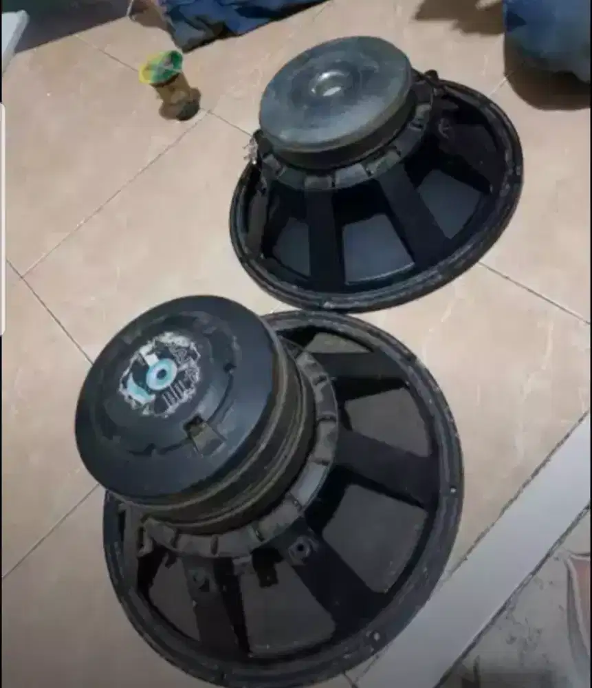 Sepasang speaker 15 inch Ciare made in Italy