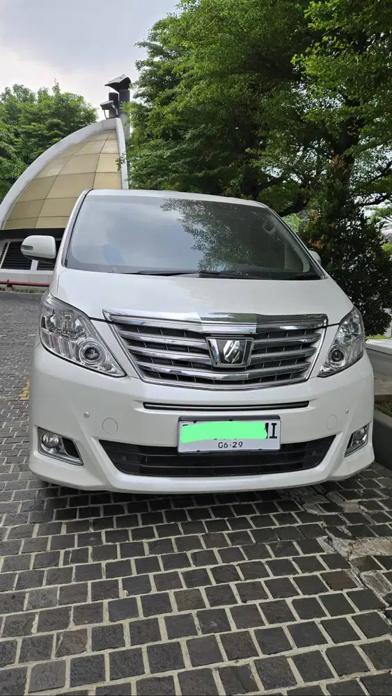 Alphard 2.4 G AT