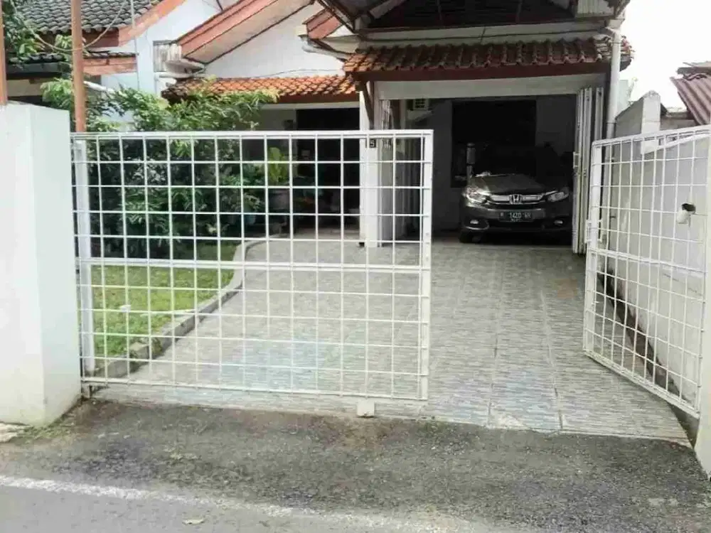 Rumah Klasik Jatiwinangun Tengah Kota Strategis Dekat Aston