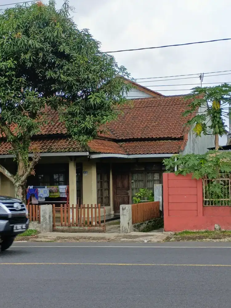 Dijual Rumah Tinggal luas keseluruhan 187 meter persegi atau 13,36bata