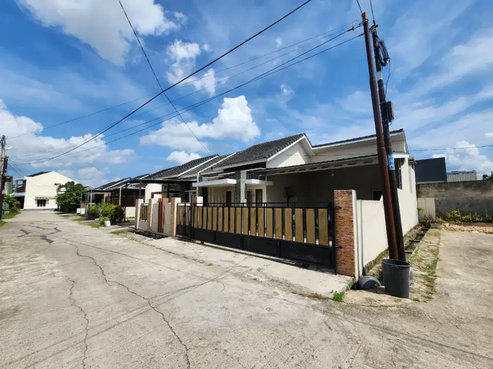 Dijual rumah tinggal one gate sistem, LT/LB 172/100