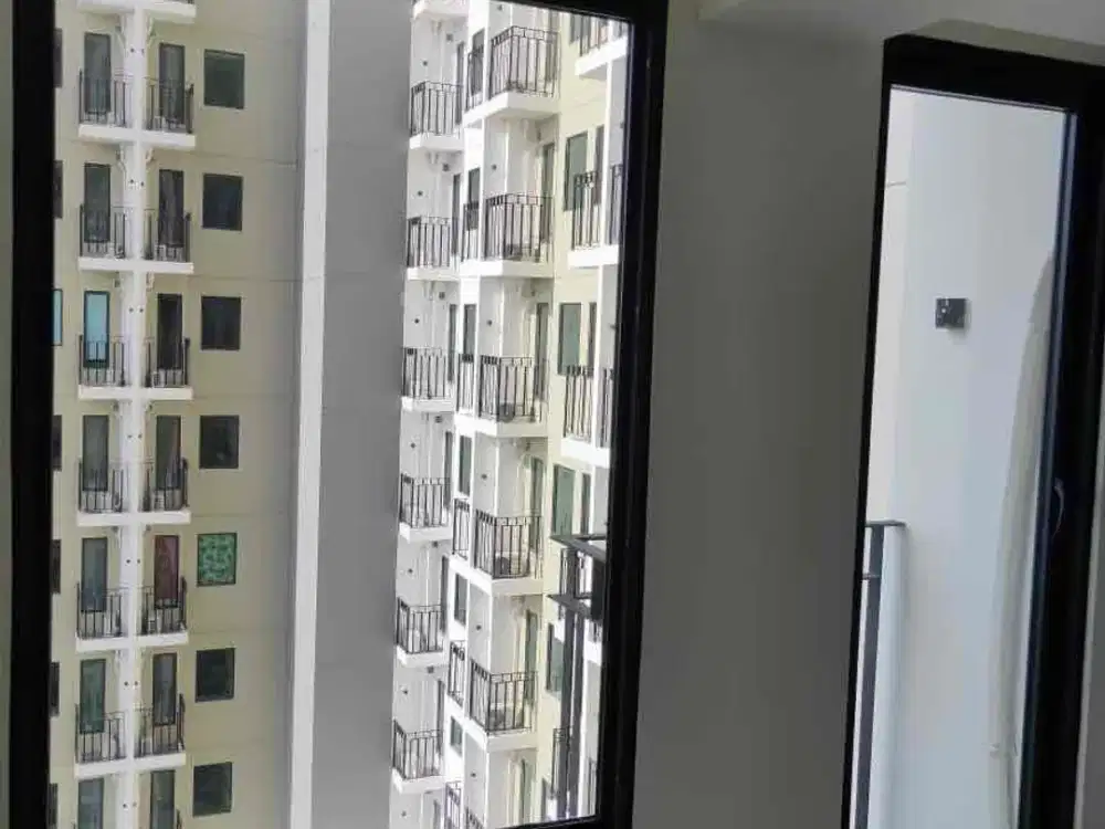 Dijual Apartemen  Osaka PIK 2 Lantai 25 Furnish siap huni
