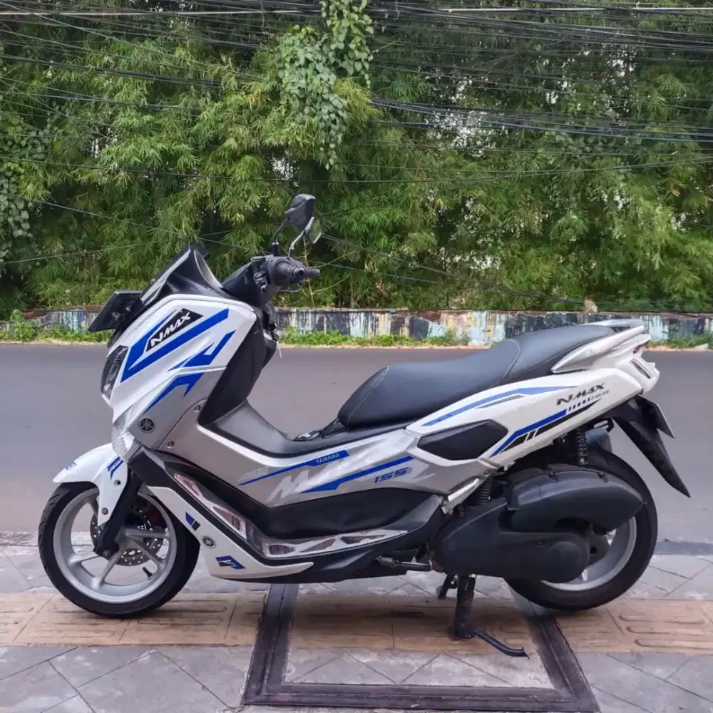 Nmax non ABS lengkap cakep