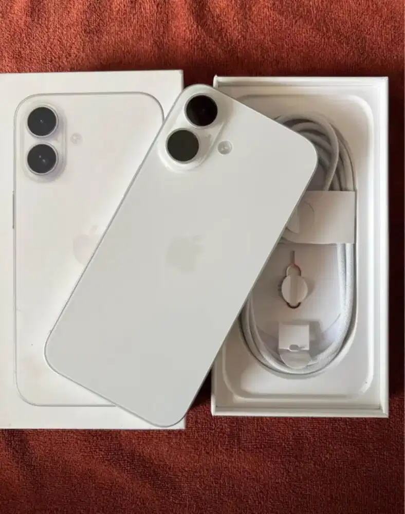 Iphone 16 128 IBOX bh 100 white 2bulan pake like new fullset ori