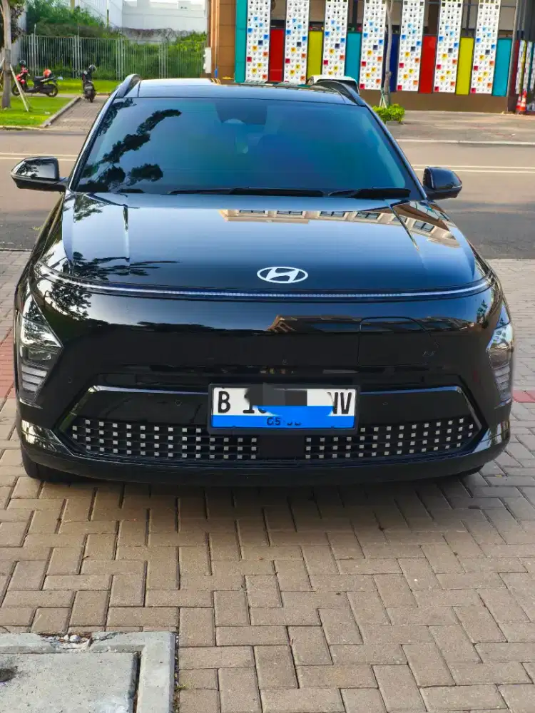 HYUNDAI KONA EV AT 2024