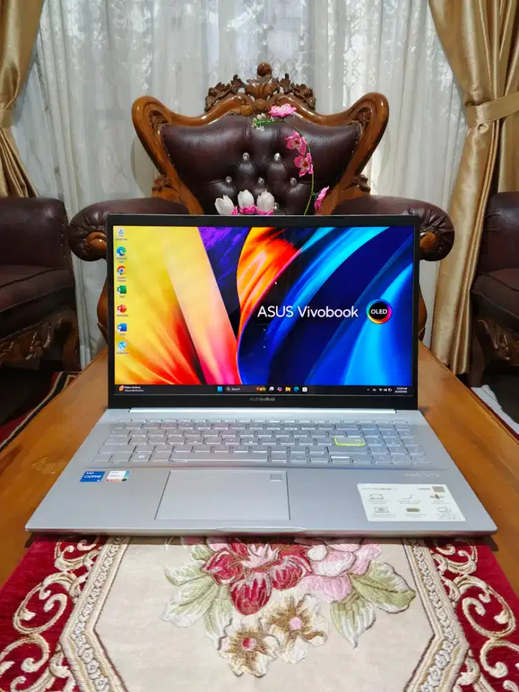 Asus vivobook Oled Core i5 gen11 Ram 8/512GB SSD Gress like new