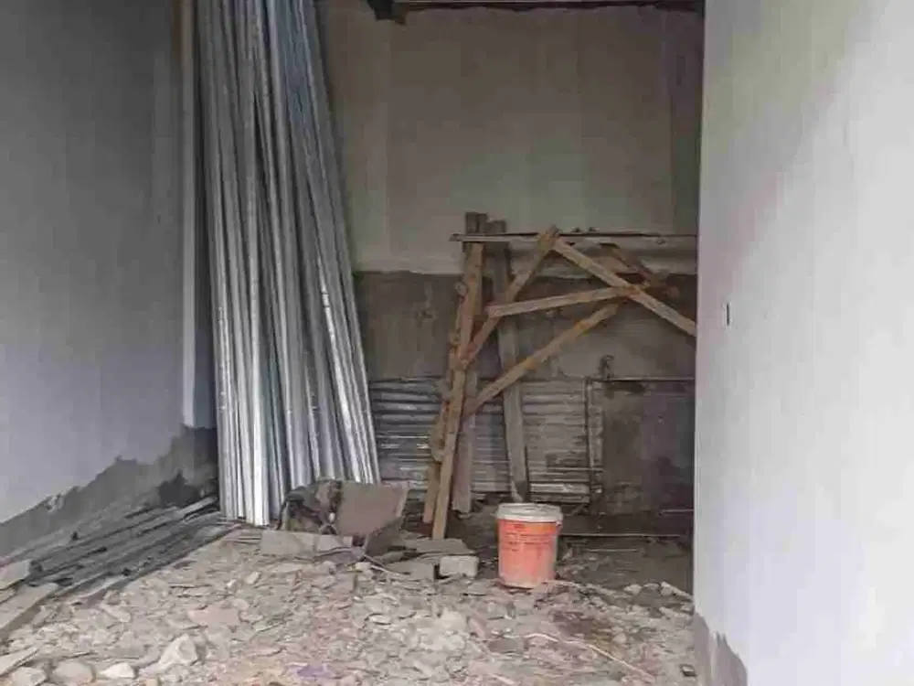 RUMAH BANGUNAN BARU 3 LANTAI DI DURI KEPA JAKARTA BARAT